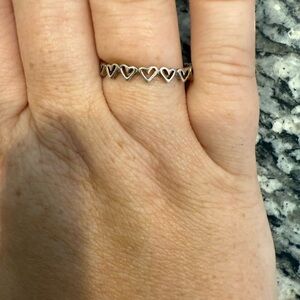 Pre-Owned Pandora Band of Hearts Ring 925 Sterling Size 7.5-no Box
